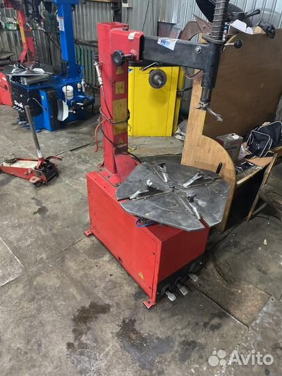 Шиномонтажный станок sivik