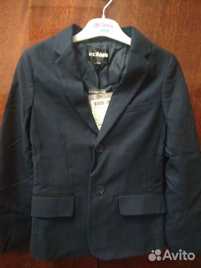 Пиджак новый на мальчика