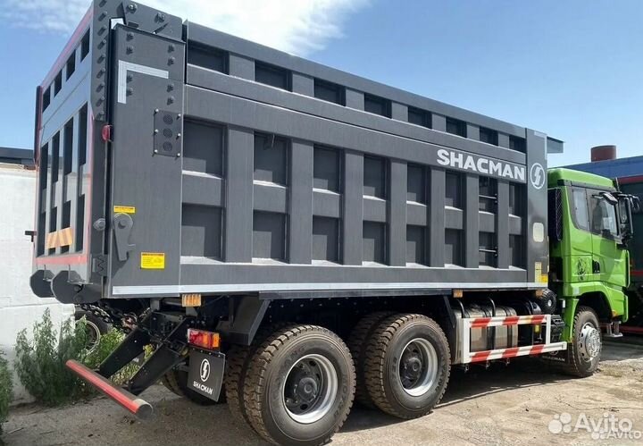 Shacman (Shaanxi) SX32586T384, 2022