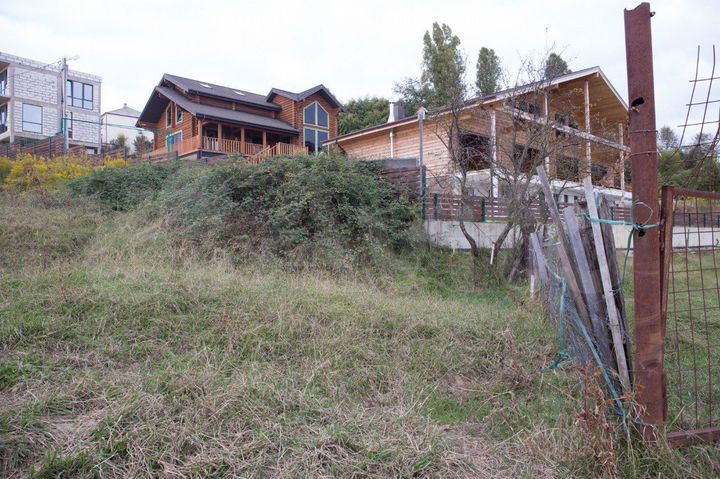 Участок 7 сот. (ИЖС)