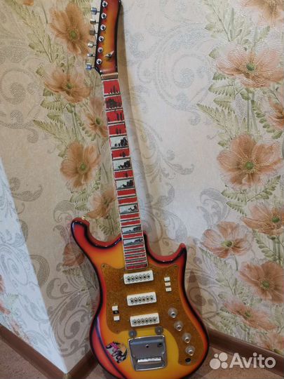 Электро гитара 650