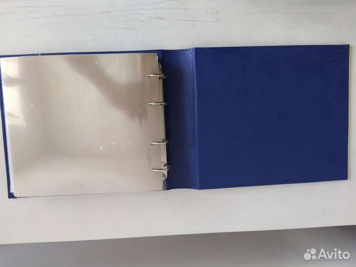 Альбом для значков