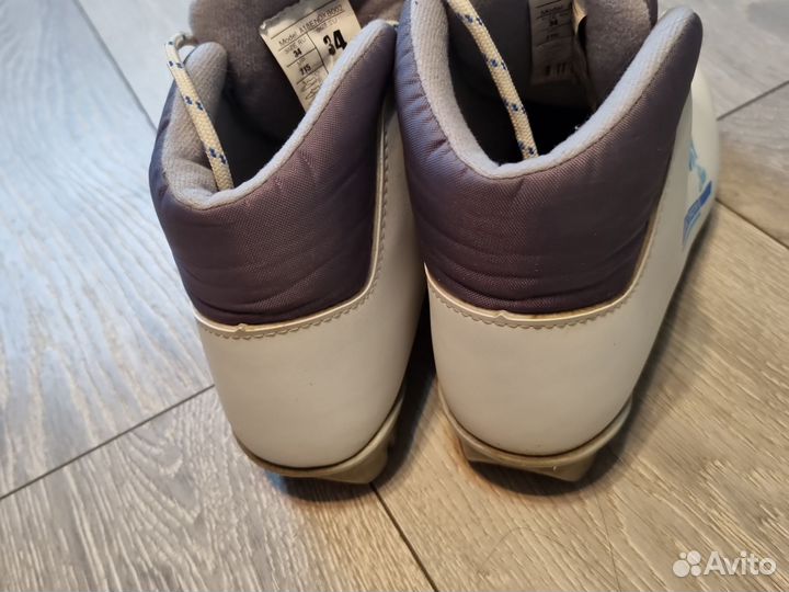 Лыжные ботинки