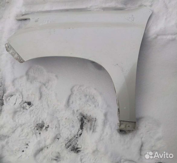 Крыло переднее правое Toyota Prado 150