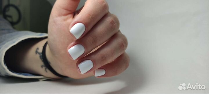 Маникюр и педикюр