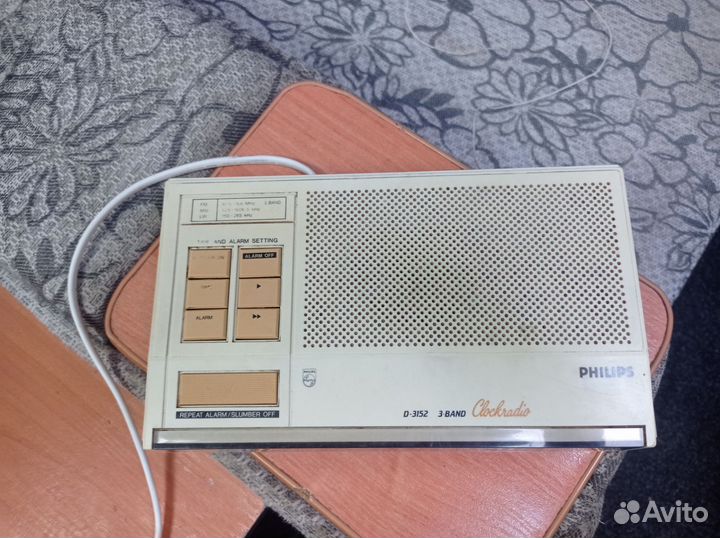 Радиочасы Philips 1970