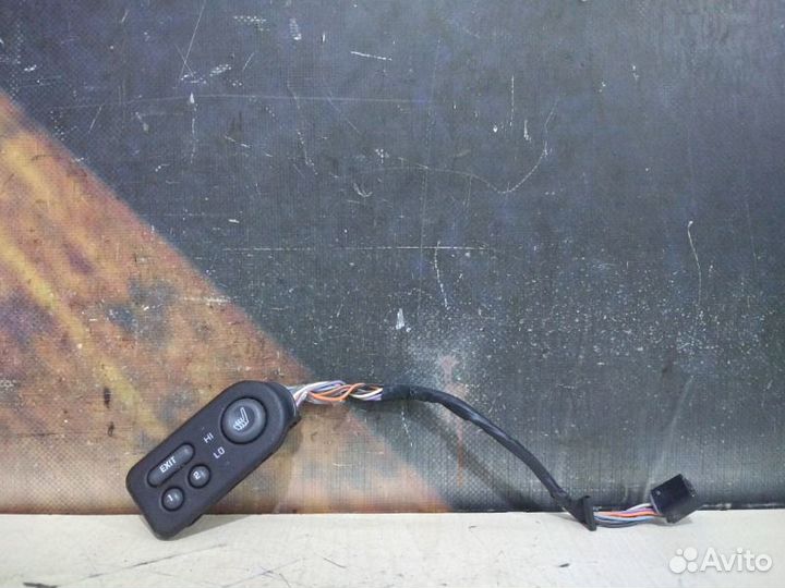 Кнопка подогрева сиденья Cadillac Escalade LQ9