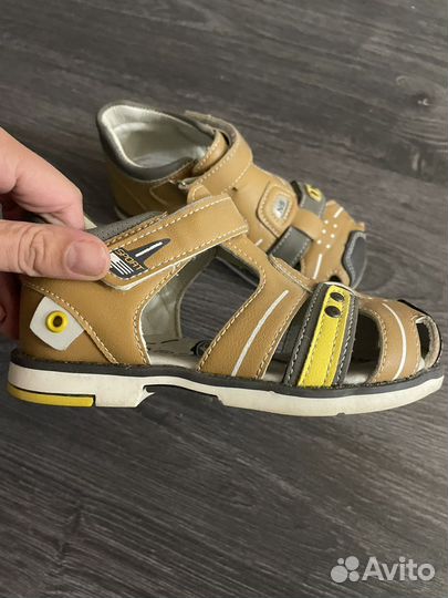Сандали детские