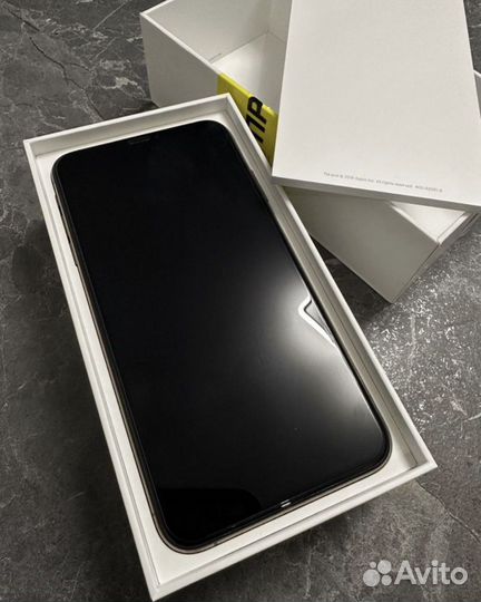 iPhone Xs Max, 256 ГБ