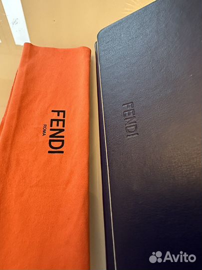 Футляр для очков Fendi