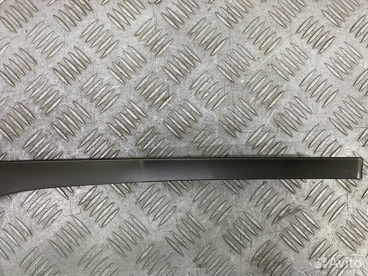 Б/У накладка двери салона (обшивка салона)