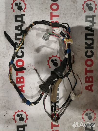 Проводка двери передней левой Б/у