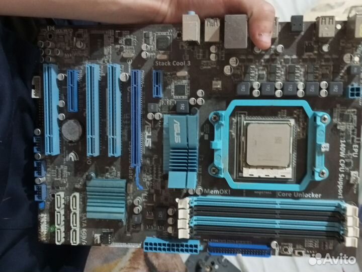 Материнская плата с процессором