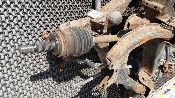 Мост передний Mitsubishi Montero/Pajero