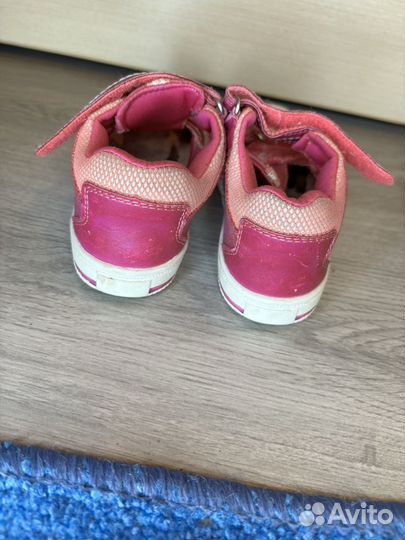 Сандалии для девочки