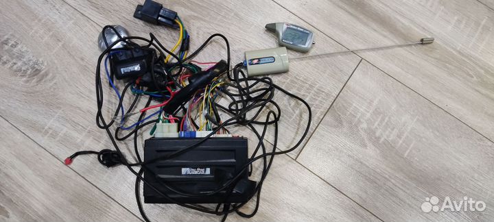 Сигнализация с автозапуском Scher-Khan Magicar 5