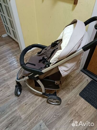 Прогулочная коляска babyton