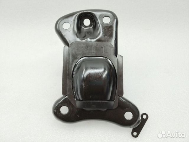 Кронштейн балки задний левый Skoda Octavia A7 cwva