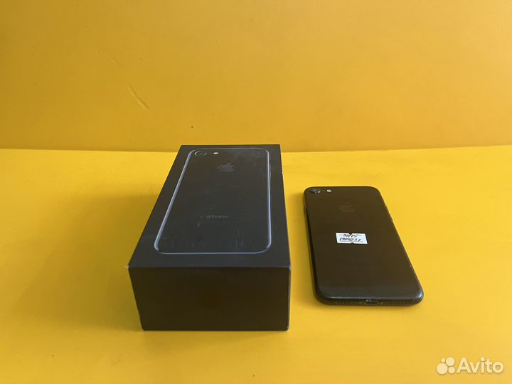 iPhone 7, 32 ГБ