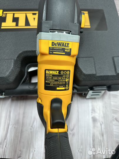 Перфоратор dewalt(900w) 3,2j)