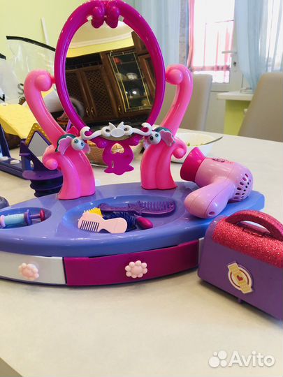 Игрушки Трюмо, Фен девочке