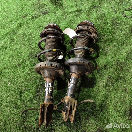 Передние стойки subaru outback 2010
