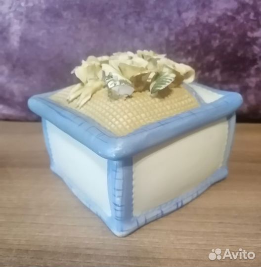 Шкатулка для украшений