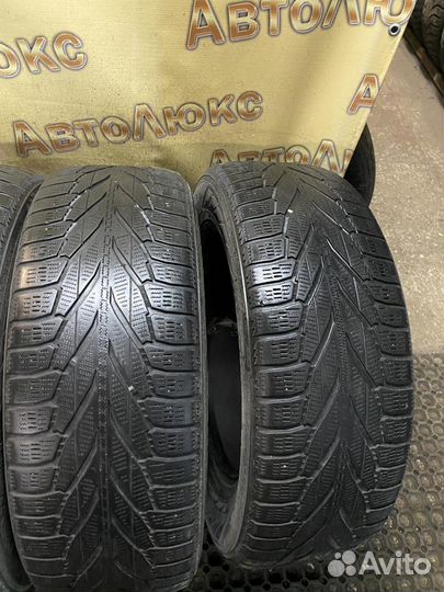 Nokian Tyres Hakkapeliitta R2 SUV 235/65 R17