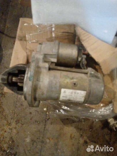 Генератор мерседес 111,мотор 2,3л 197л