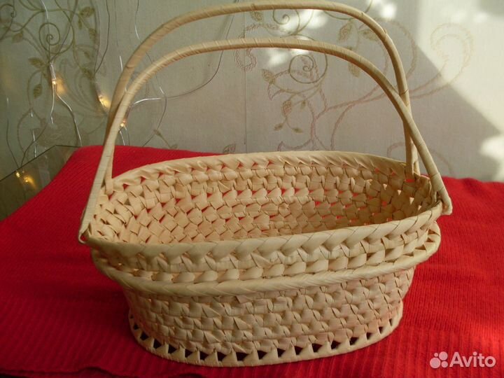 Корзиночка подарочная плетеная