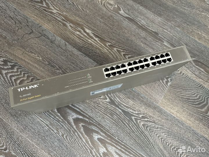 Гигабитный свитч TP-link TL-SG1024