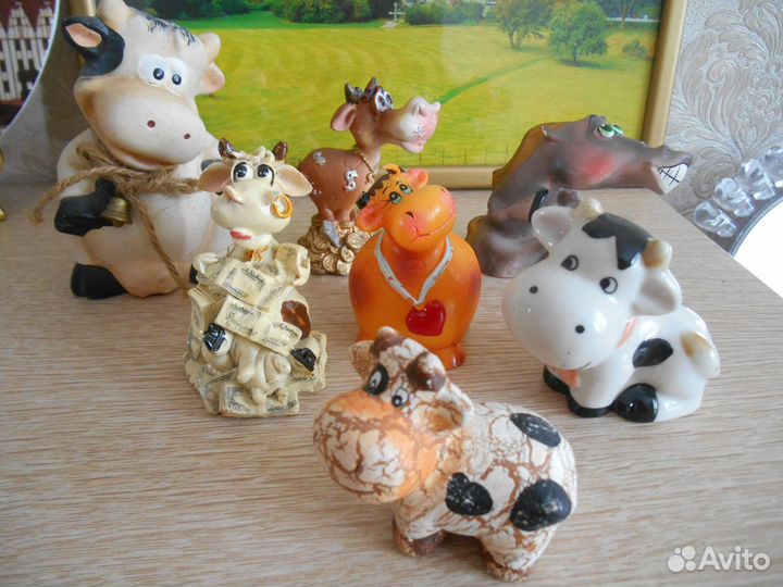 Сувениры,статуэтки