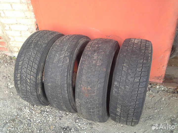 Roadstone Winguard SUV 235/65 R17