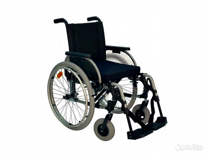 Кресло-коляска для инвалидов с ручным приводом