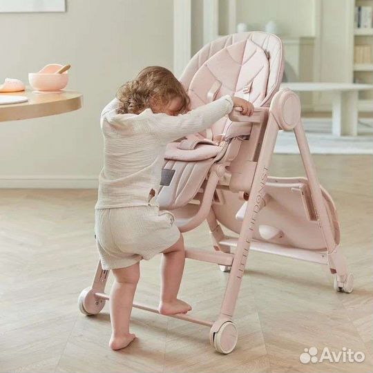 Стульчик для кормления Happy Baby Berny Lux