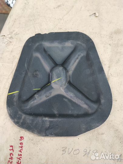 Защитная левой задней двери skoda superb II