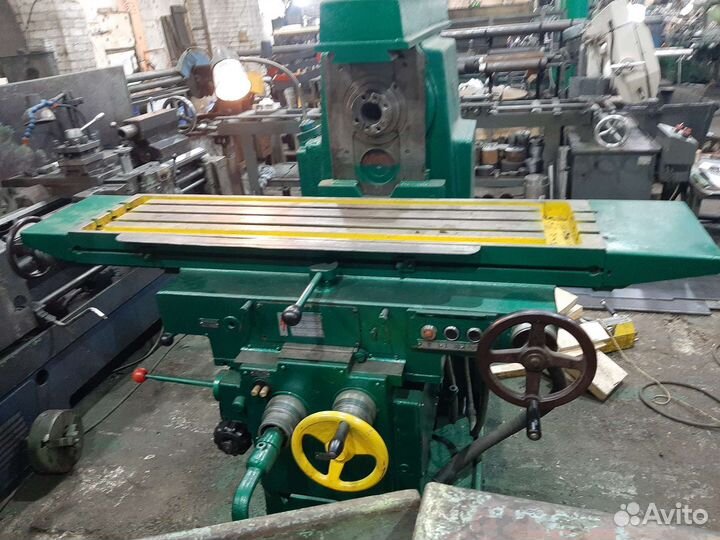 Фрезерный станок 6р82