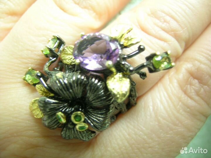 Кольцо серебряное с аметистом. 18 размер