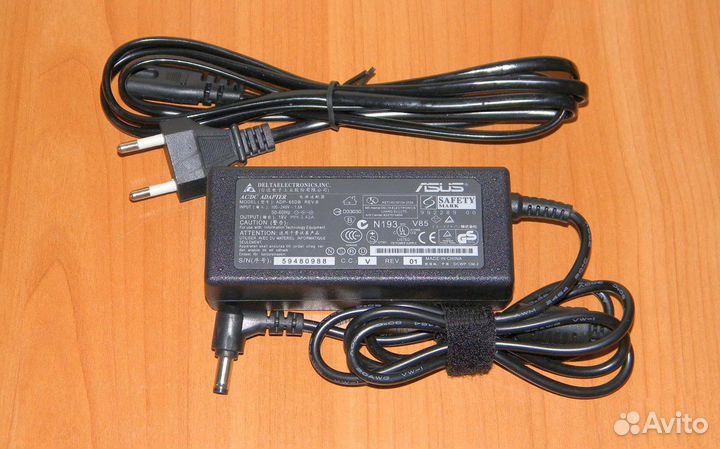 Зарядник для ноутбука Asus 19v 3.42a 65W 5.5x2.5mm