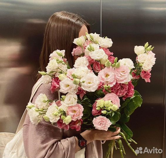 Свежие Эустомы в Букетах. Быстрая Доставка