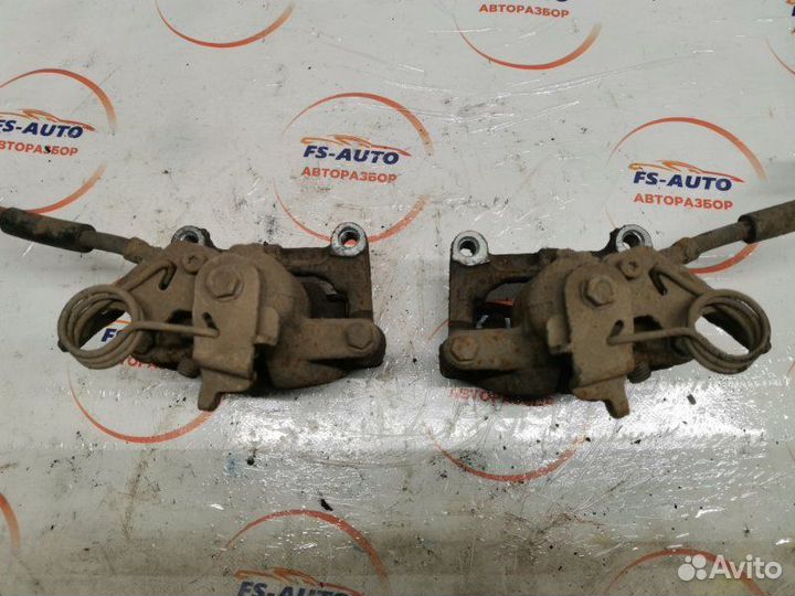 Суппорт тормозной задний Ford Kuga 1 2.0 G6DG 2010