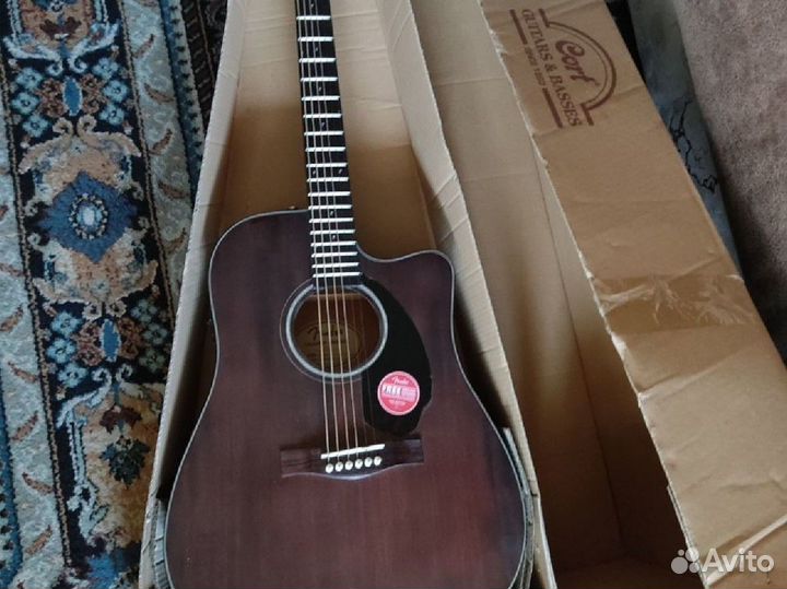 Новая эл/ак гитара Fender CD 60 S массив