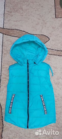 Безрукавка на девочку