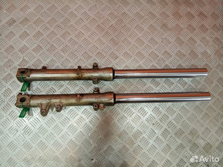 Перья вилки Suzuki SV400S