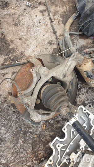 Кулак поворотный Renault latitude