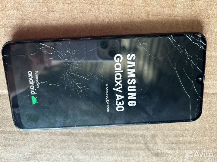 Samsung Galaxy A30, 3/32 ГБ
