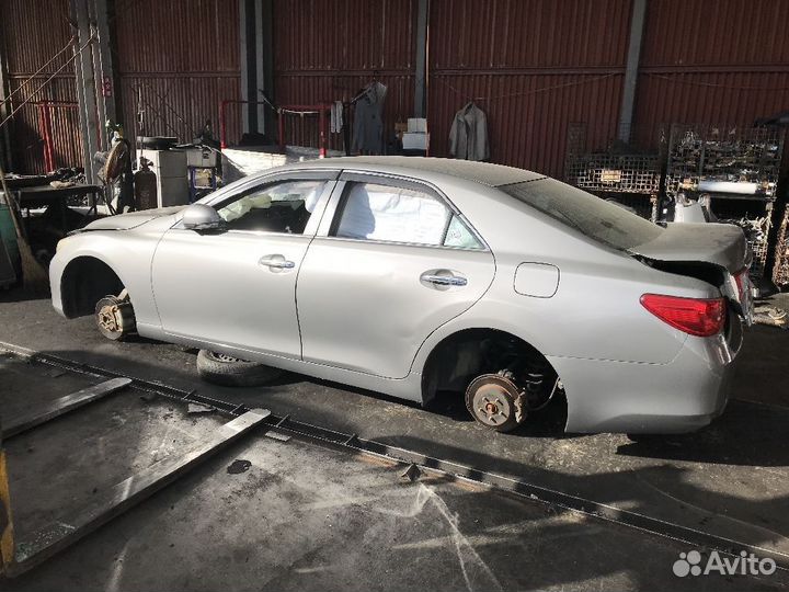 Дверь передняя левая Toyota Mark x GRX130