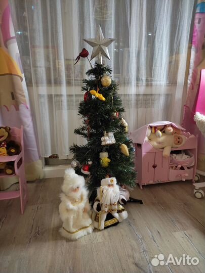 Ёлка искусственная с подсветкой