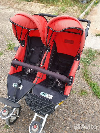 Коляска для двойни, погодок