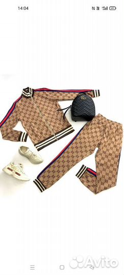 Спортивный костюм женский